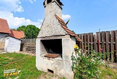 Casa traditionala din lemn, cu sura din piatra, Arcus, Covasna. - 21