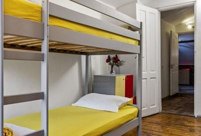 Casă cu 8 camere cu Canalizare în Central - 8