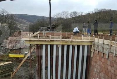 Casă cu 5 camere cu Teren 2330 Mp în Central - 3