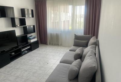 Apartament cu 3 camere decomandat în Militari