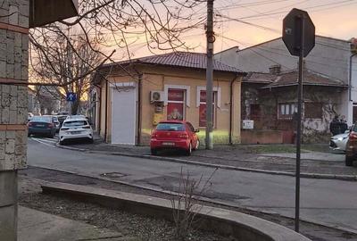 Vand casa cu spatiu comercial,120 mp,central,cu deschidere la 2 strazi - 1