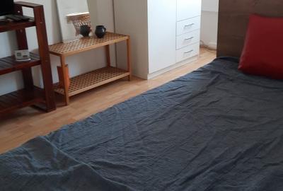 Apartament cu 2 camere semidecomandat în Complex Studențesc