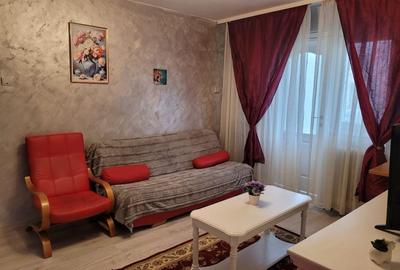 Apartament cu 2 camere semidecomandat în Florilor - 3