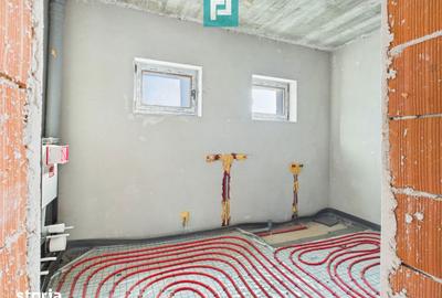 Casă cu 6 camere cu Teren 1800 Mp în Central - 16