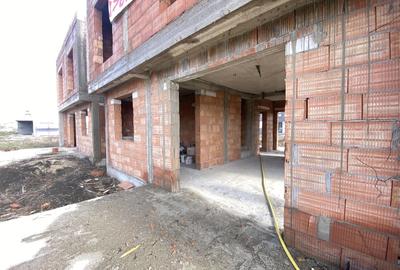 Casă individuală cu 5 camere cu Canalizare în Săcălaz - 12