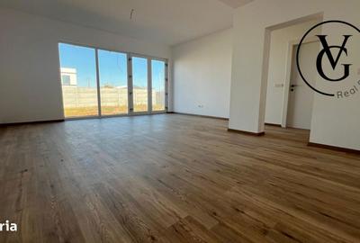 Casă cu 5 camere cu Teren 400 Mp în Ciupercenii Noi - 3