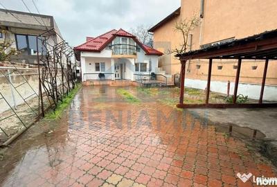 Casă cu 4 camere cu Teren 600 Mp în Central - 9