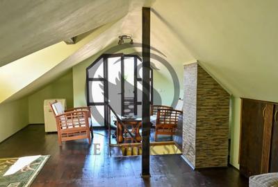 Casă cu 7 camere cu Teren 432 Mp în Central - 12