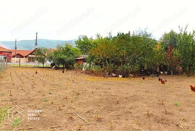 Casă cu 3 camere cu Teren 1419 Mp în Galșa - 1