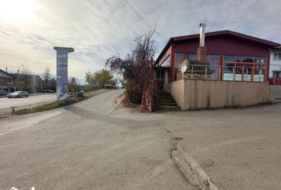 Spațiu comercial, de 1,000 mp, în Cug - 1