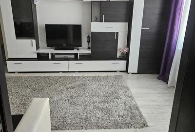 Apartament cu 2 camere nedecomandat în Micro 11 - 1