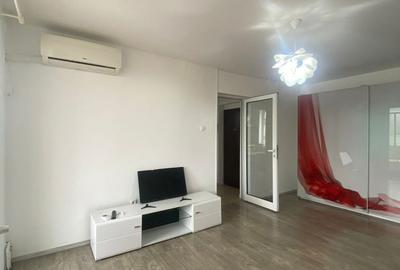 Apartament cu 2 camere semidecomandat în Careiului