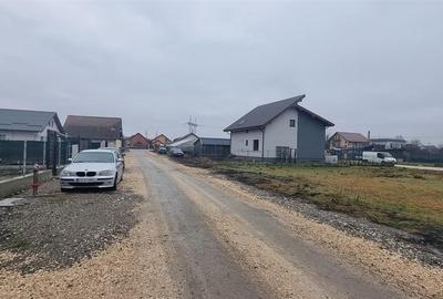Teren Construcții intravilan de 700 mp, în Stupini - 2