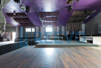 Casă cu 3 camere cu Teren 4060 Mp în Central - 18