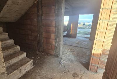 Duplex cu 4 camere cu Teren 280 Mp în Moșnița Nouă - 9