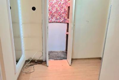 Apartament spatios cu balcon -  Gara etaj 3 - 4