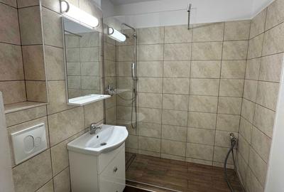 Apartament cu 3 camere decomandat în Centrul Civic - 3