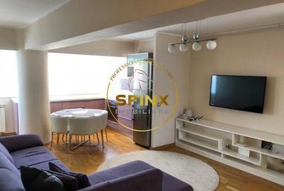 Apartament cu 3 camere semidecomandat, mobilat în P-ța Unirii