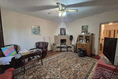 Vanzare casa situata in Targu Jiu, strada Bistri?a - zona Panduri - 2