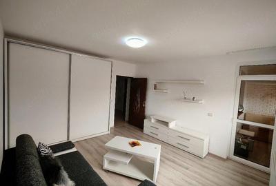 Apartament cu 2 camere decomandat în Central - 1