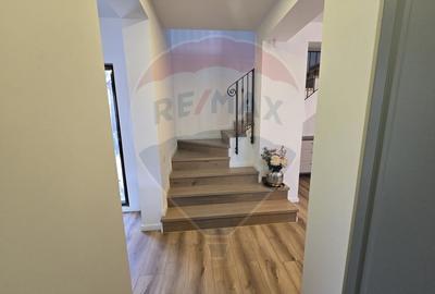 DE INCHIRIAT Casă / Vilă cu 5 camere în zona Ferme/OTOPENI - 24