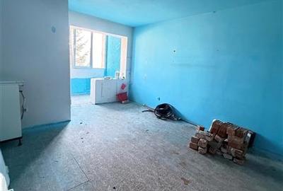 Garsonieră semidecomandată în Tractorul - 3