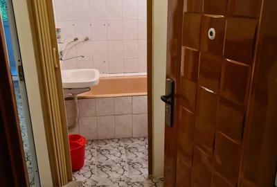 Garsonieră decomandată în CET - 5