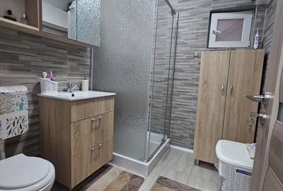 Apartament cu 2 camere decomandat în Ostroveni - 2