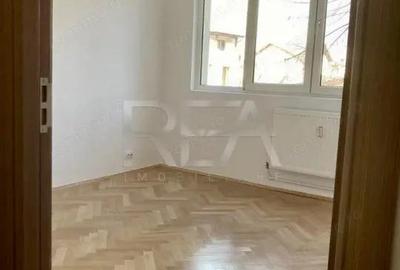 2 camere renovat pe Mihalache cu Vedere Spate - 3