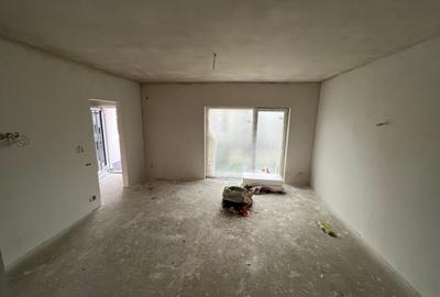 Duplex cu 5 camere cu Canalizare în Florești - 12