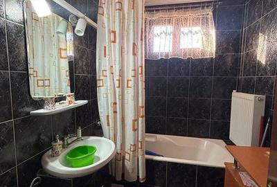 Apartament cu 2 camere decomandat în Central - 2