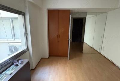 Spatiu comercial de inchiriat in zona Eroilor - 2