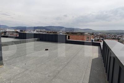 Casă cu 3 camere cu Teren 200 Mp în Central - 2