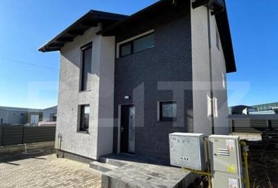 Casă cu 3 camere cu Teren 250 Mp în Central - 3