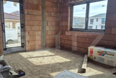 Casă cu 4 camere cu Teren 532 Mp în Corunca - 3