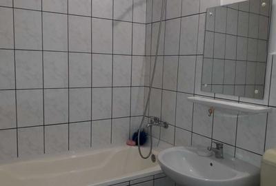 Apartament cu 2 camere decomandat în Decebal