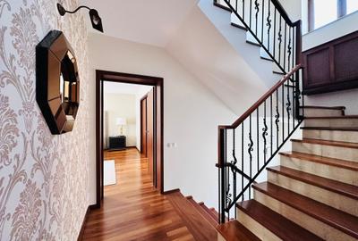 Casă individuală cu 5 camere cu Canalizare în Central - 12