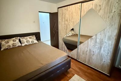 Apartament cu 3 camere, mobilat în Pajura - 13