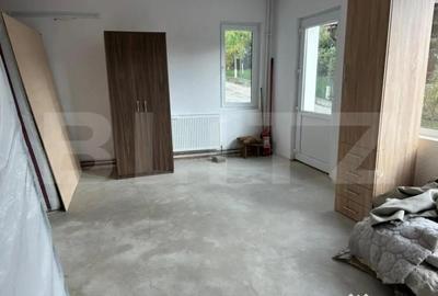 Spațiu comercial, de 350 mp, în Central - 7