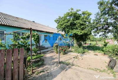 Casă cu 3 camere cu Canalizare în Sălcioara - 1