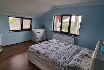Vila cu etaj in zona fostelor sere Dobosari - 11