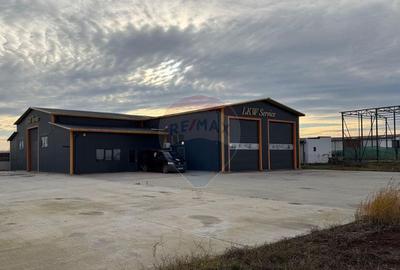 Spațiu comercial, de 400 mp, în Est