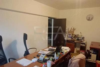 Apartament cu 3 camere decomandat în Panduri - 8