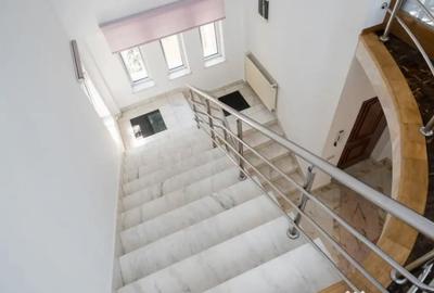 Casă cu 7 camere cu Teren 280 Mp în 1 Mai - 11