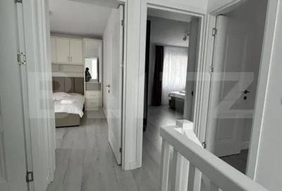 Casă cu 4 camere cu Teren 250 Mp în Central - 1