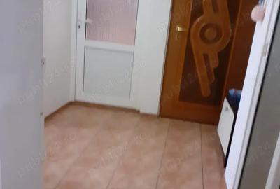 Apartament cu 2 camere decomandat în Bârlad - 7
