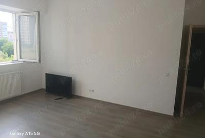 Vand apartament 3 camere plus living - 8