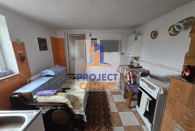 Casă individuală cu 3 camere cu Canalizare în Poiana Lacului - 8