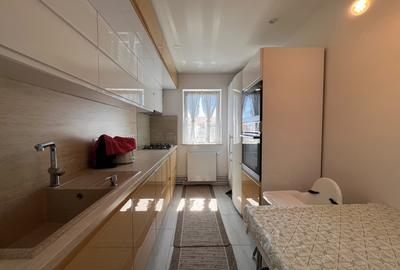 Apartament cu 4 camere decomandat, mobilat în Valea Aurie - 1