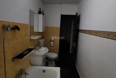 Garsonieră decomandată, mobilată în Tei - 2